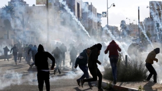 تجدد المواجهات ومظاهرات الغضب الفلسطينية