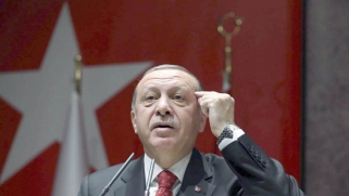 أردوغان في اليونان لفك العزلة الأوروبية على تركيا