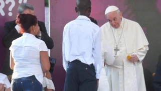 تشيلي: البابا يطلب المغفرة من ضحايا اعتداءات القساوسة الجنسية على الأطفال