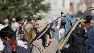 الحكومة اليمنية: انتهاكات الحوثيين ضد المدنيين «جرائم حرب»