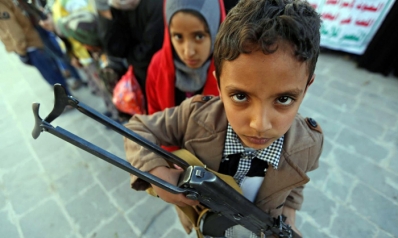 الحوثيون يلجؤون للتجنيد الإجباري لكي يواروا خسائرهم