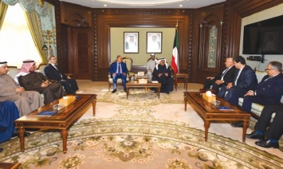 الكويت تؤكد أهمية تطوير العلاقات مع بغداد الكويت تؤكد أهمية تطوير العلاقات مع بغداد
