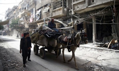 قصف إدلب بالفوسفور ومصير دوما مجهول