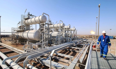 ﻿تزايد اعتماد الحكومة العراقية على الشركات العالمية لتطوير الصناعة النفطية