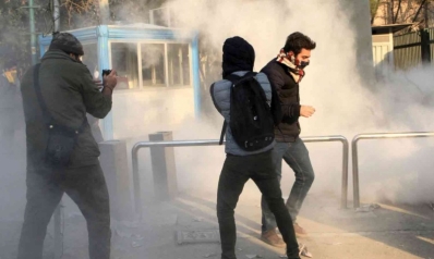 إيران تستشعر انفجارا اجتماعيا مع اشتداد وطأة العقوبات الأميركية