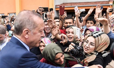 تركيا: لماذا يكره الغرب هذه الديمقراطية الحيوية؟ تركيا: لماذا يكره الغرب هذه الديمقراطية الحيوية؟