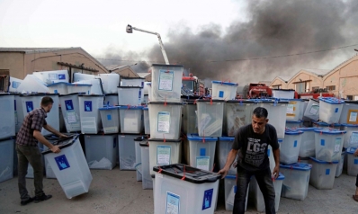 الفرز الجزئي للأصوات يهيئ مخرجا من أزمة الانتخابات العراقية