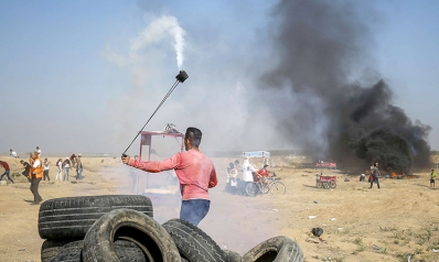 إسرائيل تفتح ثلاث معارك في أسبوع واحد والفلسطينيون يرفعون شعار التحدي