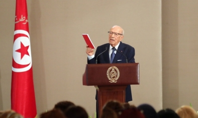 الرئيس التونسي يختصر الإصلاحات الاجتماعية في المساواة في الإرث