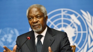 وفاة كوفي عنان الأمين العام السابق للأمم المتحدة