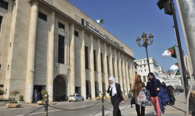 أزمة البرلمان الجزائري تفتح الباب على سيناريوهات مختلفة