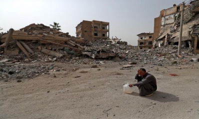 القليل يُبقي أهالي الرقة على قيد الحياة القليل يُبقي أهالي الرقة على قيد الحياة