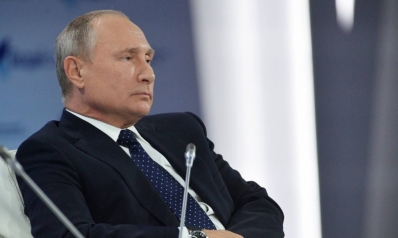 بوتين يلقي مسؤولية إخراج إيران من سوريا على الأسد بوتين يلقي مسؤولية إخراج إيران من سوريا على الأسد