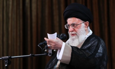 خامئني يقر بالأزمة الاقتصادية ويتعهد بإفشال العقوبات الأميركية خامئني يقر بالأزمة الاقتصادية ويتعهد بإفشال العقوبات الأميركية