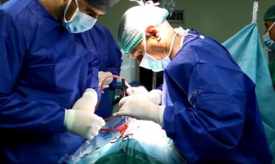أطباء عراقيون يجرون عملية نادرة على الصعيد العالمي
