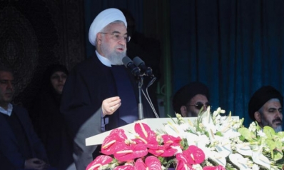 طهران تتوعد بـ{هزيمة} العقوبات النفطية وتأمل بـ«قناة مالية» فرنسية طهران تتوعد بـ{هزيمة} العقوبات النفطية وتأمل بـ«قناة مالية» فرنسية