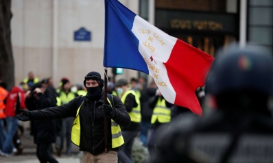 تواصل الاحتجاجات في فرنسا ولا حلول تلوح في الأفق