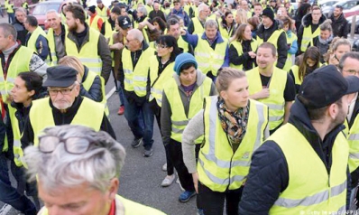 ماكرون.. هل يصمد أمام غليان الشارع الفرنسى؟