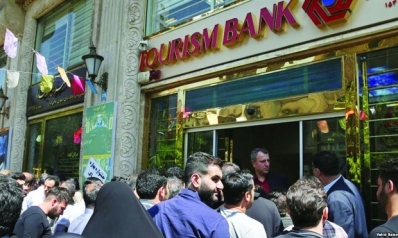 المتاعب الاقتصادية لإيران أعمق من العقوبات الأميركية