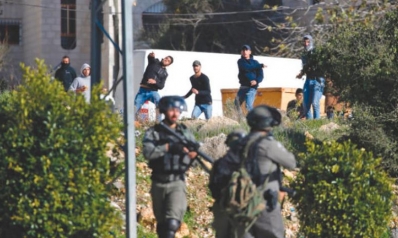 مواجهات في رام الله بين الجيش الإسرائيلي وشبان فلسطينيين مواجهات في رام الله بين الجيش الإسرائيلي وشبان فلسطينيين