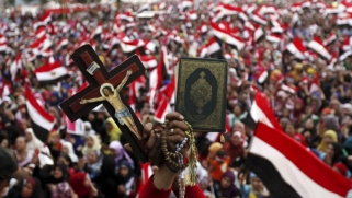 مصر توسع نفوذ المؤسسات المدنية على حساب الأزهر والكنيسة