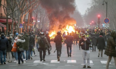 باريس تخسر الرهان… و«السترات الصفراء» تعود