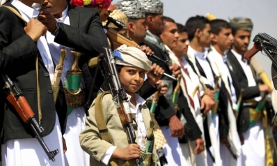 رصيد الثقة بغريفيث يتآكل بسبب رخاوة مواقفه من الحوثيين
