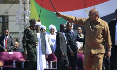 إلى متى سيبقى الرئيس السوداني صامدا في مواجهة احتجاجات تزداد زخما