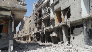 مخيم اليرموك.. النظام السوري يمنع انتشال الجثث العالقة تحت الركام