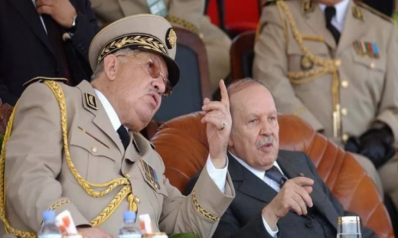 المعركة بين بوتفليقة والجيش الجزائري تدخل مرحلتها الأخيرة