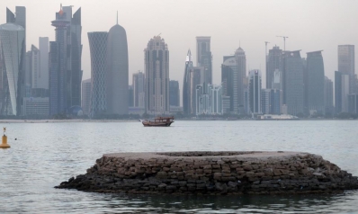 قطر تجمد الأنشطة الجديدة لبنك أبو ظبي الأول