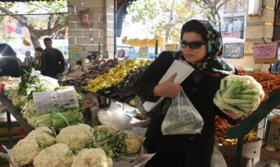 نمو سلبي للاقتصاد الإيراني ورهان على العراق وروسيا