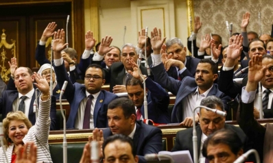 الاستفتاء فرصة المعارضة الأخيرة بعد إقرار البرلمان المصري التعديلات الدستورية