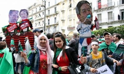 الحراك الشعبي يسحب القوى الكلاسيكية في الجزائر إلى الظل