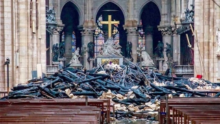 حريق نوتردام وصروح الإنسانية العابرة للأديان