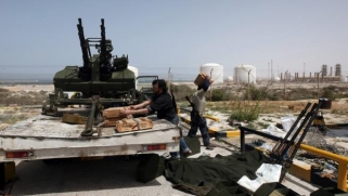 بعد معركة طرابلس… أزمة ليبيا التالية قد تكون مصرفية