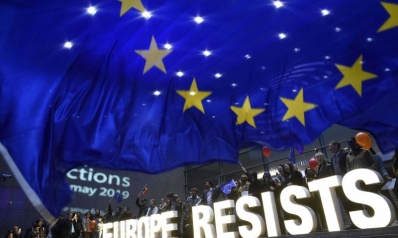 اليمين المتطرف يتقدم بثبات في الانتخابات الأوروبية
