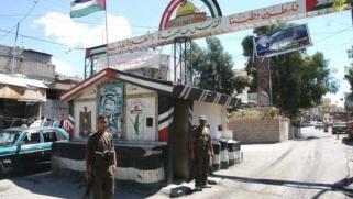 مخيم فلسطيني “بلا سلاح”.. ضرورة أمنية أم تمهيد لـ”صفقة القرن”؟
