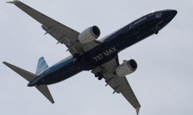 بوينغ تقر باكتشافها اختلالات بطائرات “737 ماكس” منذ 2017