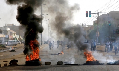 شخصيات عربية تدين مجزرة فض الاعتصام بالسودان