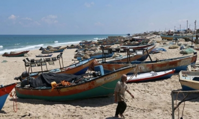 باستخدام ورقة “الصيد”… إسرائيل تبتز غزة