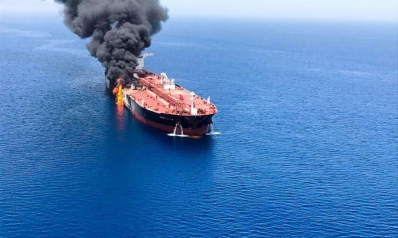 توزيع أدوار إيرانية: وساطة يابانية تتزامن مع استهداف ناقلات النفط