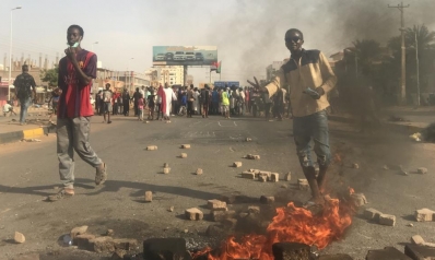 بعد مقتل طلاب الأبيّض.. غضب في شوارع السودان والبرهان يتهم المتظاهرين