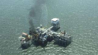 أسعار النفط ترتفع بعد استئناف الإنتاج في خليج المكسيك