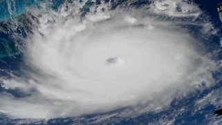 إعصار غير مسبوق يضرب جزر الباهاما وطوارئ بأميركا