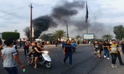 بغداد تطوّق المظاهرات: حشود العراقيين أمام الوزارات انتظاراً للتوظيف والإعانات