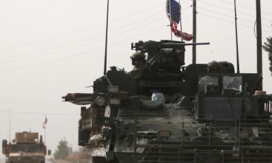 لمنح النفط للأكراد وحماية إسرائيل.. خطة أميركية لإبقاء قوات في سوريا