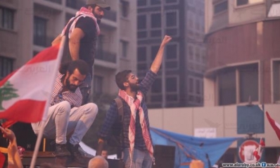 شهر على انتفاضة لبنان: حفرة النظام الطائفي تتعمّق