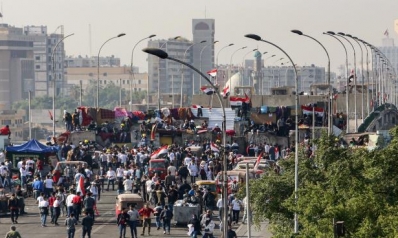 تواصل الإضراب العام في العراق وقطع طرق منشآت نفطية
