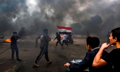 تظاهرات واعتصامات وإضرابات تعم جنوب ووسط العراق وبغداد: “رجعولنا وطنا”